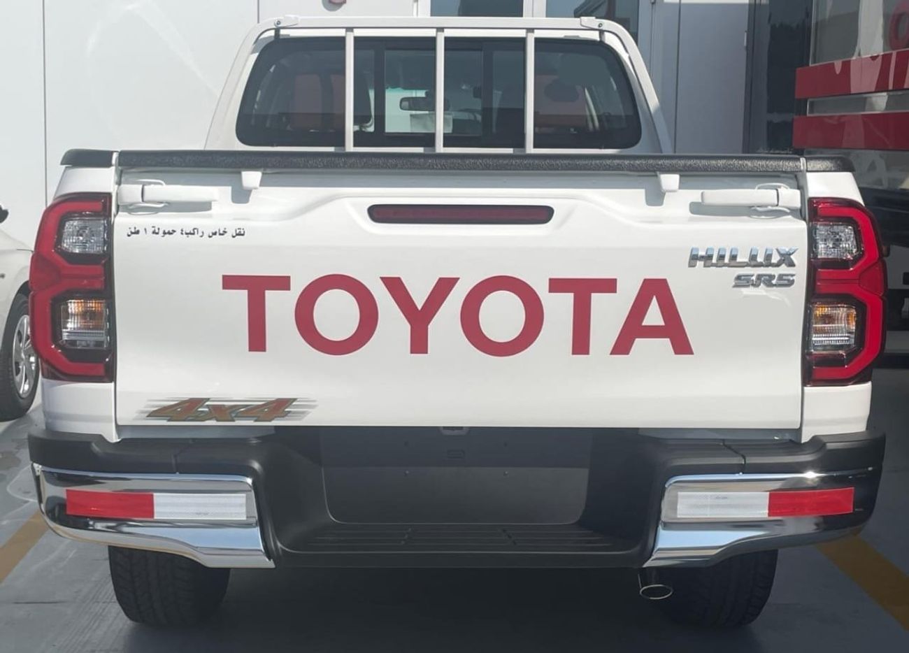 تويوتا هيلوكس 2026 Toyota Hilux 2.7L Petrol Double Cabin A/T