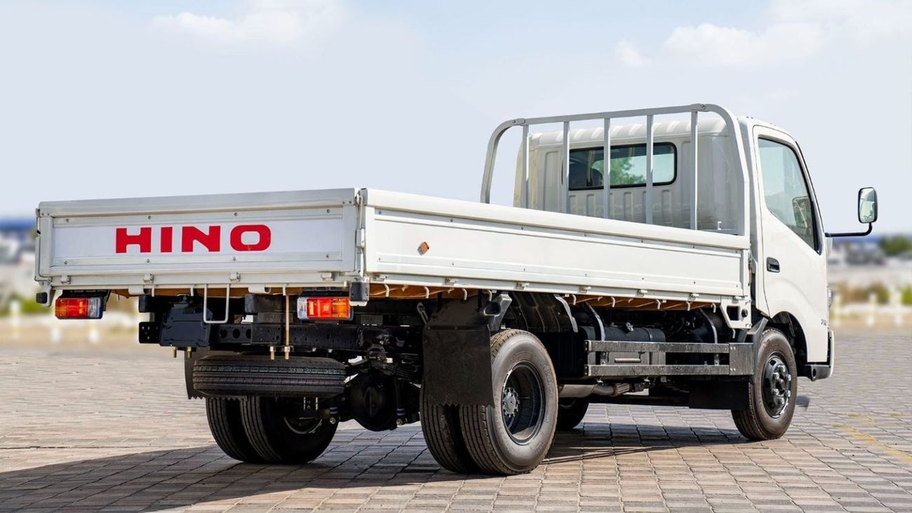 Hino 300 HINO 300  SC CARGO TRUCK 4.0D MT MY2024– WHITE