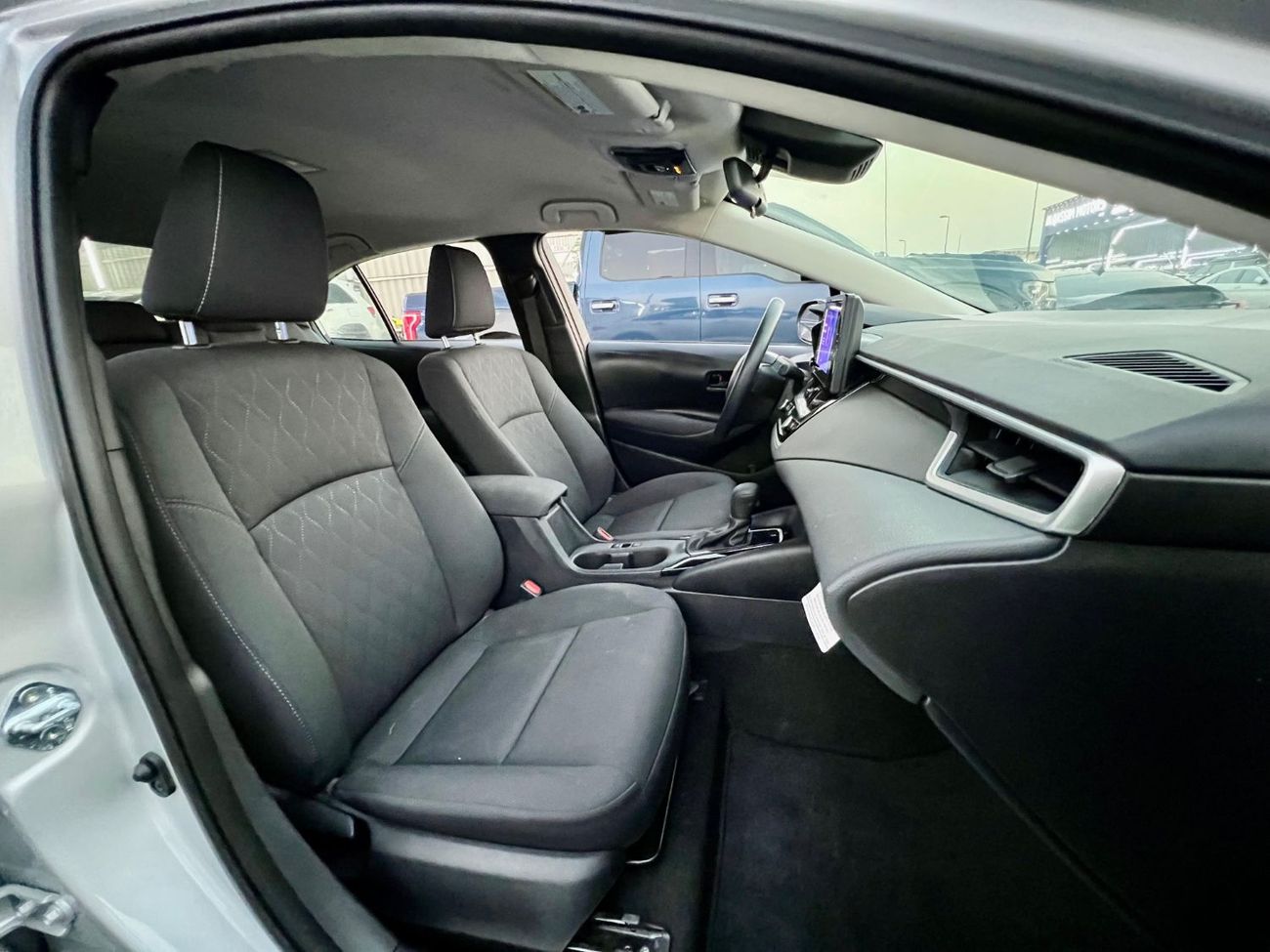 Toyota Corolla SE 2.0L warranty one year bank financie available