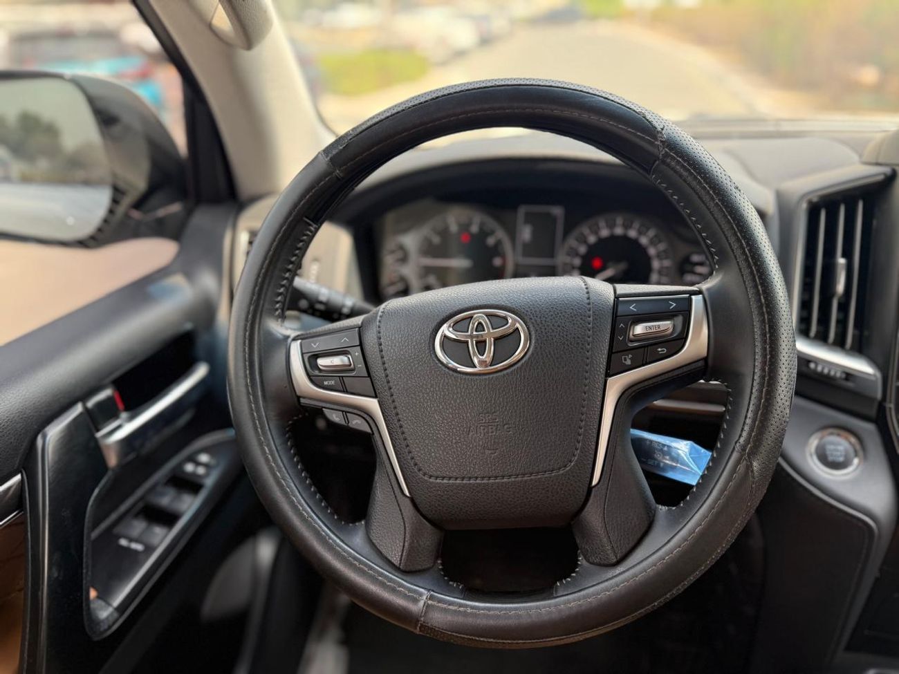 تويوتا لاند كروزر Land Cruiser GXR 4.0L Petrol V6 Grand Touring Full Option 2021 Model