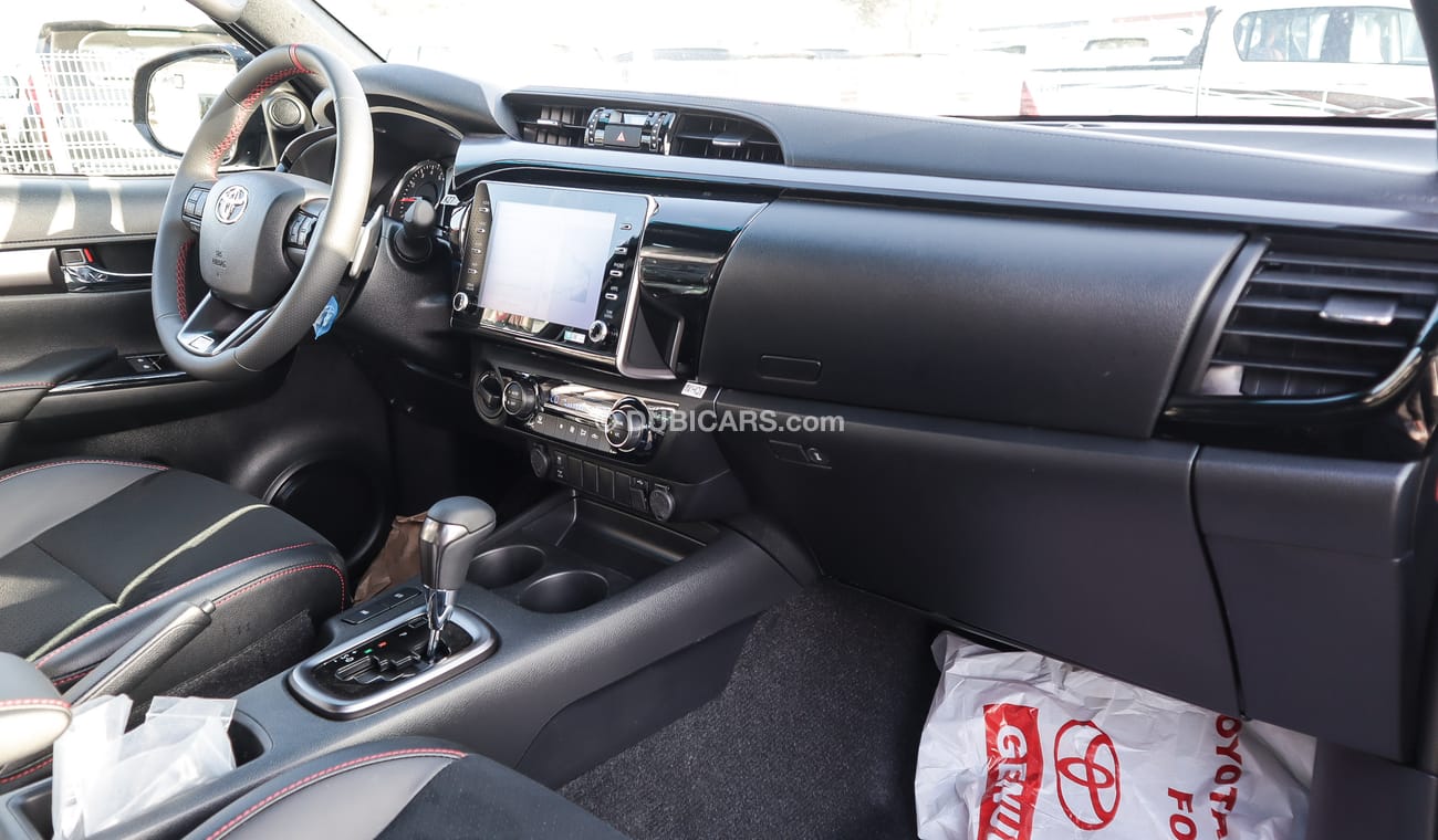 تويوتا هيلوكس GR sport