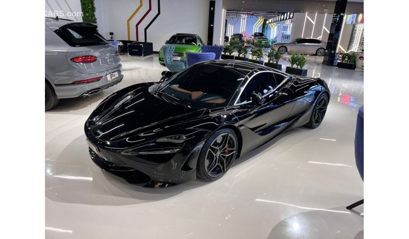 مكلارين 720S 1 YEAR WARRANTY AND SERVICE UNLIMITED MILEAGE