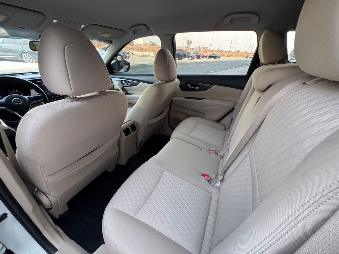 Nissan X Trail 2.5L V4 / 67000 KM ONLY! / BIG SCREEN / ANDROID-AOOLE CAR PLAY / RIMS / IN PERFECT CONDITION