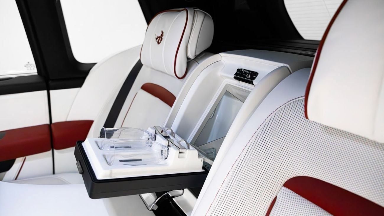 رولز رويس كولينان Dragon year 1 of 1