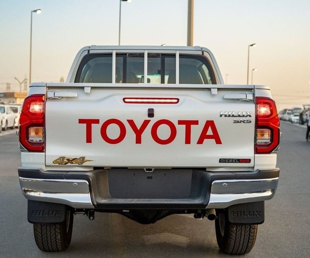 تويوتا هيلوكس 