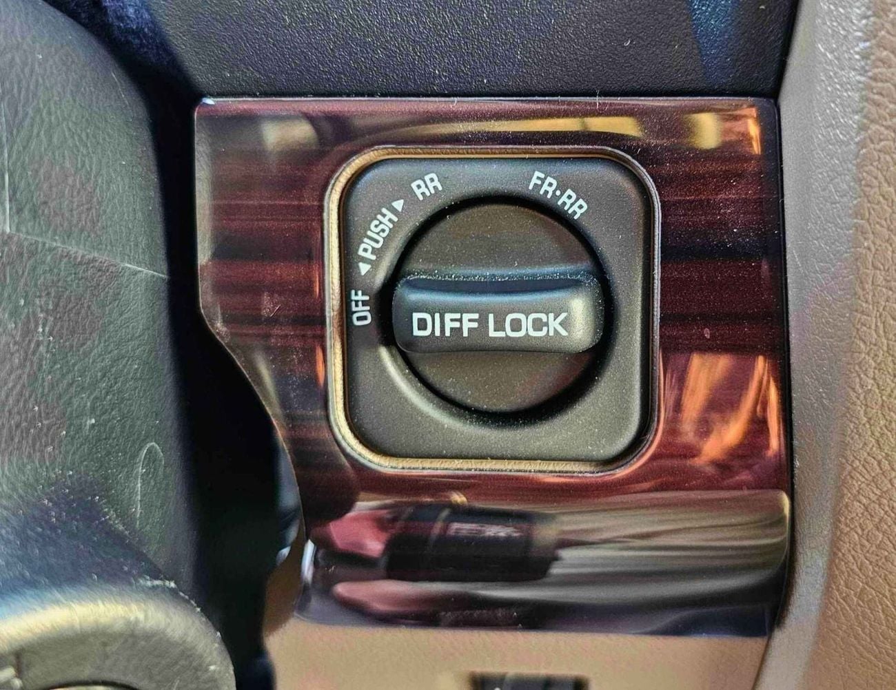 Toyota Land Cruiser Pick Up LX-Z1 | LC79 1GD-FTV SINGLE CABIN TURBO | 2.8L V4 DIESEL | DIFF LOCK | DVD CAMERA + LEATHER SEATS (C