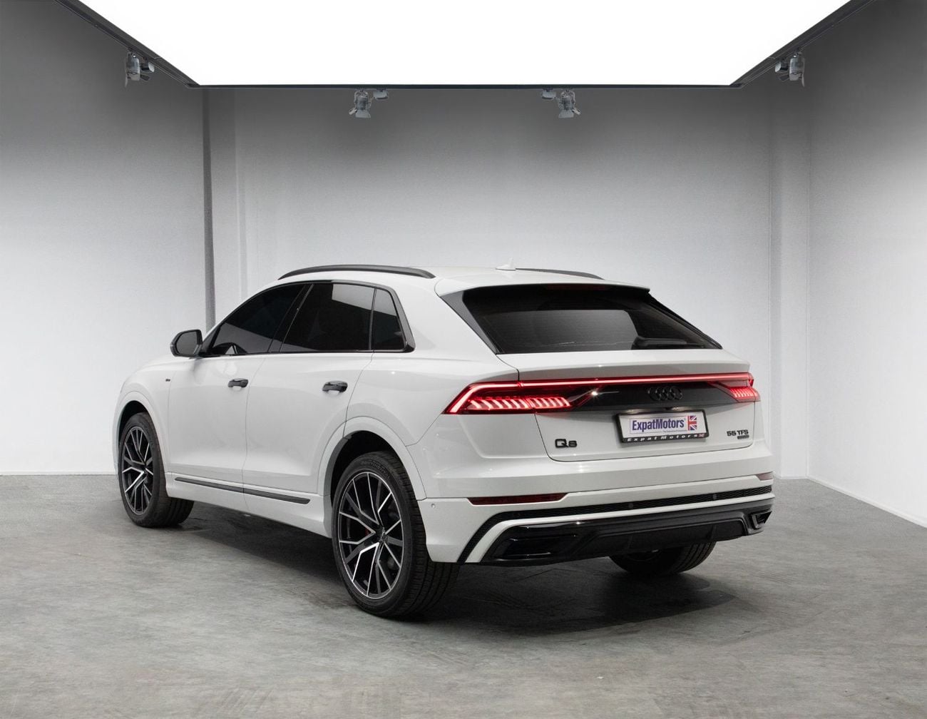 Audi Q8 55 TFSI S-LINE