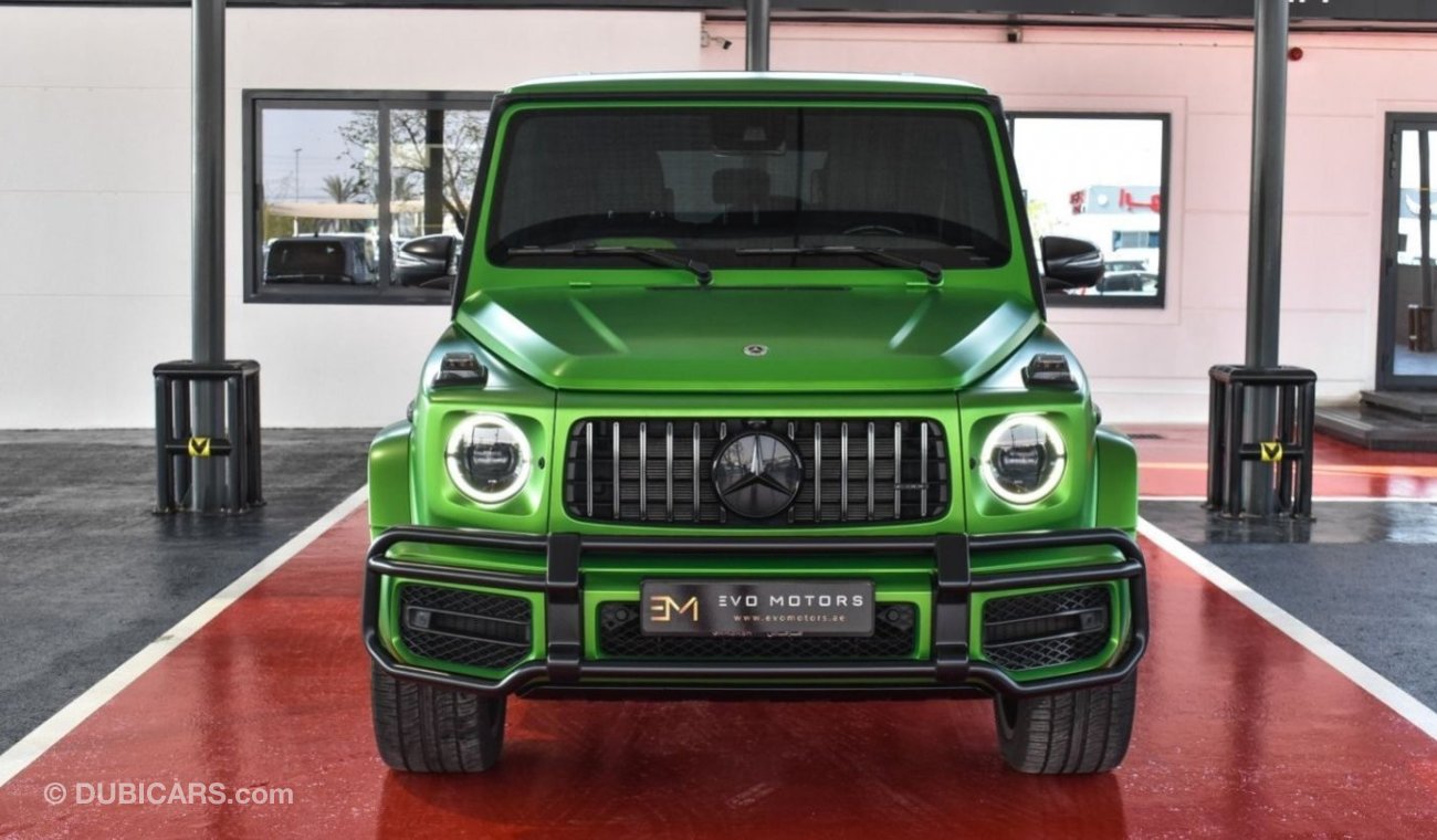 مرسيدس بنز G 63 AMG *مواصفات دول مجلس التعاون الخليجي* ضمان وخدمة لمدة 5 سنوات * باقة الليلة المزدوجة * باقة الشحن الكام