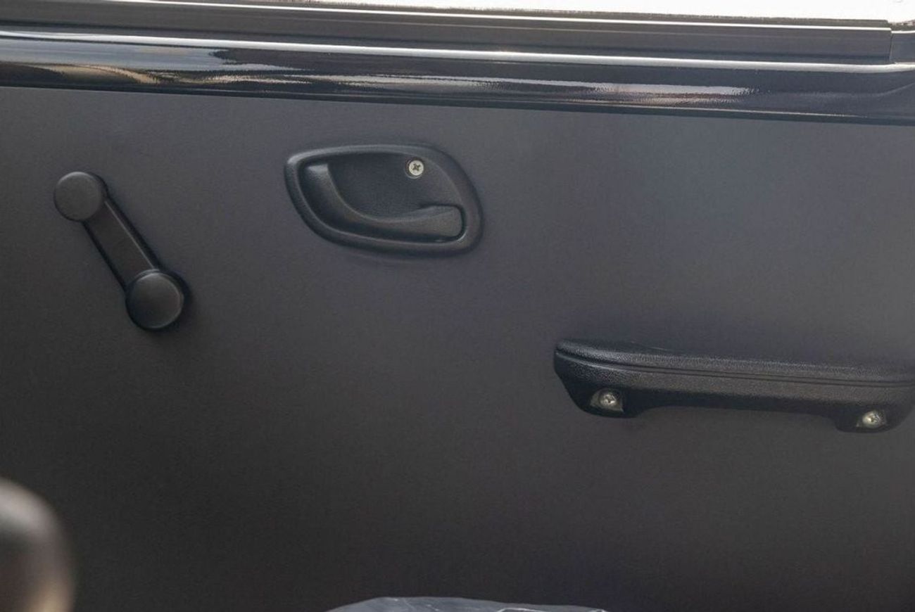 سوزوكي EECO 7 Seater | AC | Power Steering | ABS | Airbag | Parking Sensor | Defogger - 2024