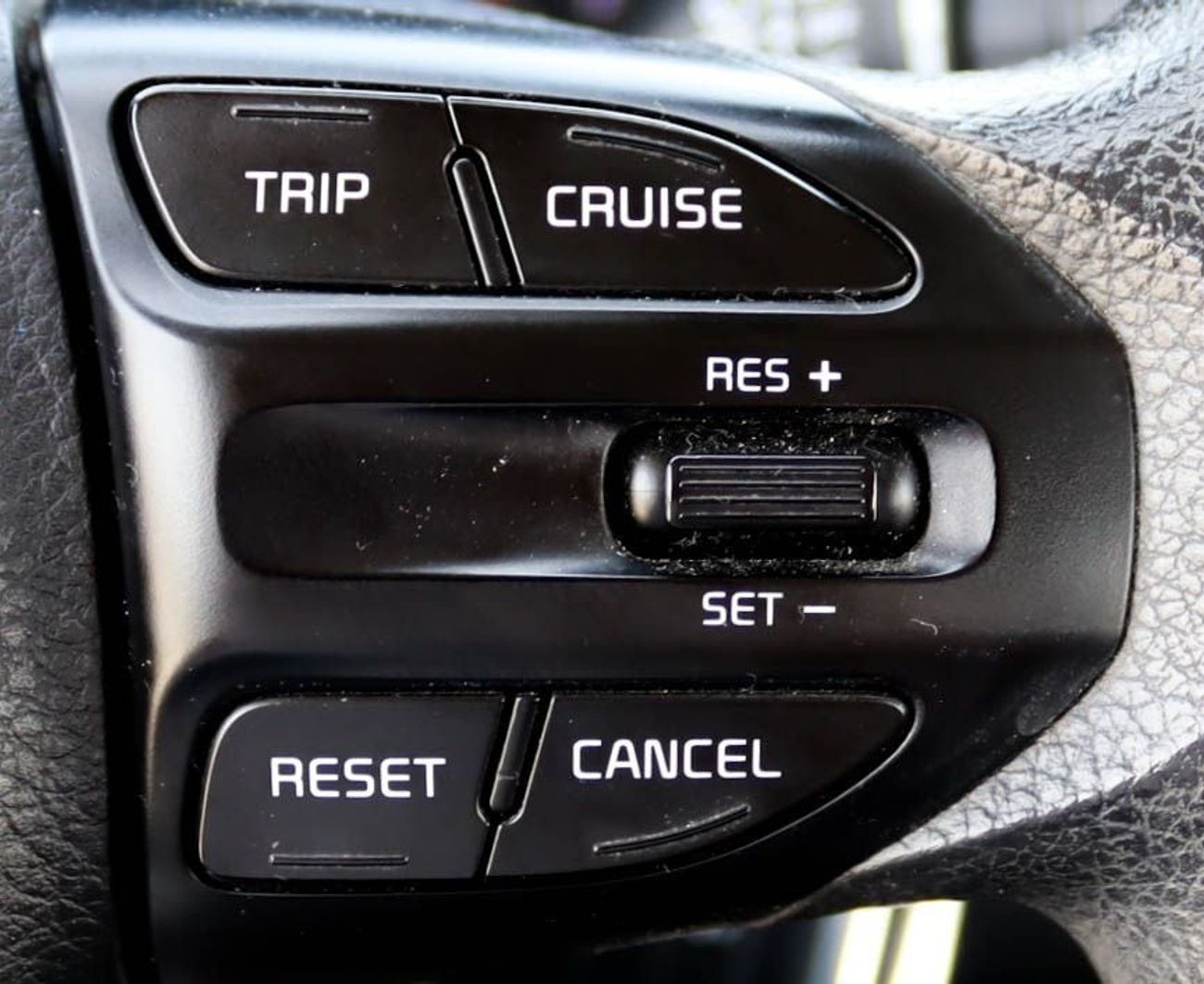 Kia Rio EX 1.4L (107 HP) Hatchback Kia Rio 1.4L 2019 GCC accident free in excellent condition 528 P.M