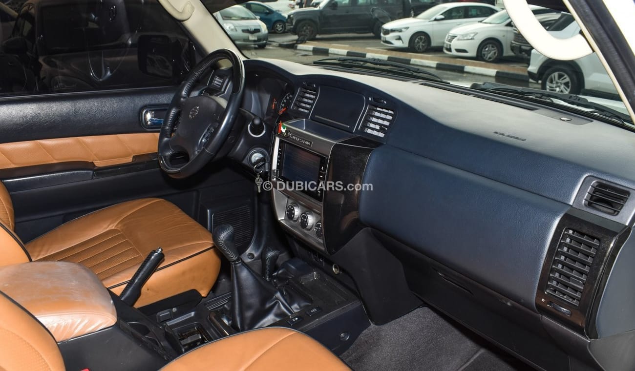 نيسان باترول سوبر سفاري