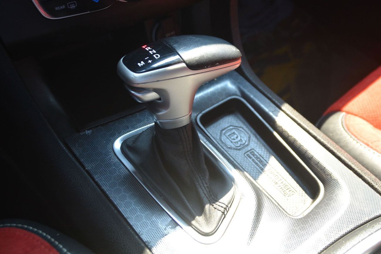 دودج تشارجر R/T Mid 5.7L