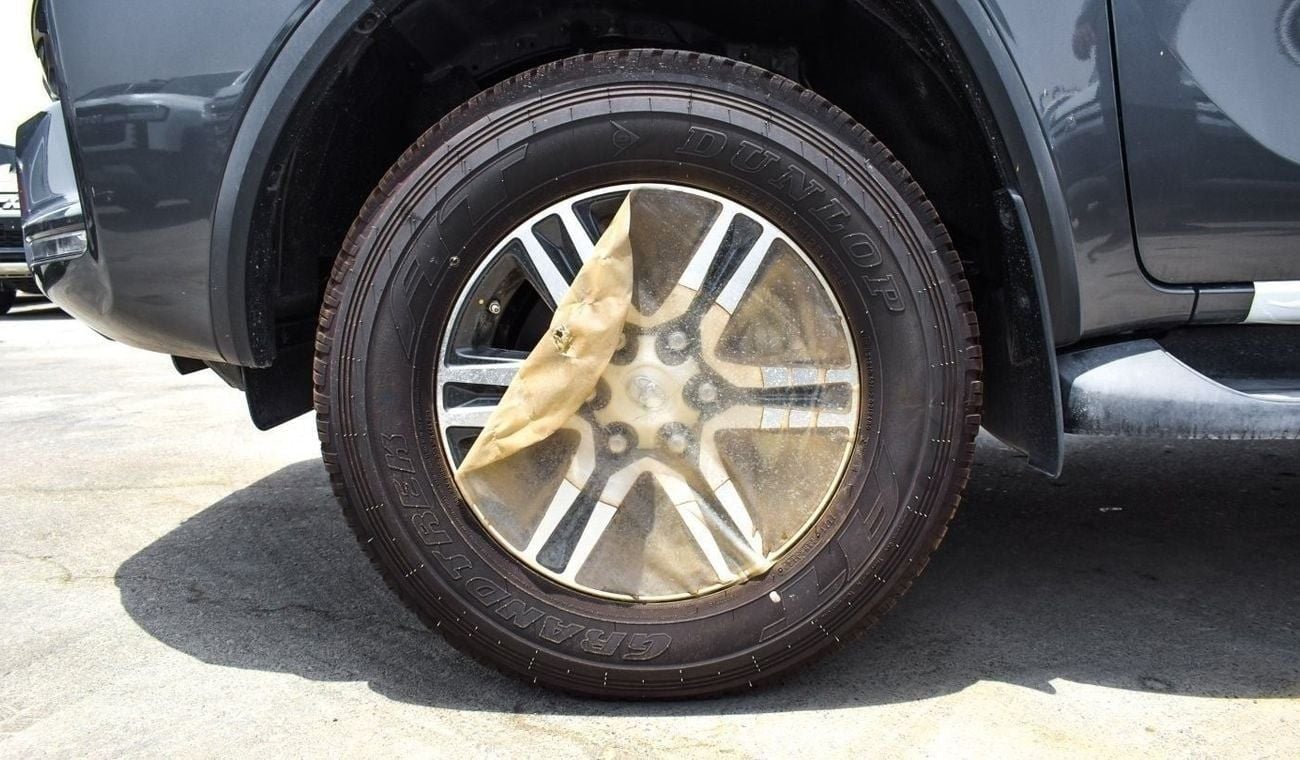 Toyota Fortuner Toyota fortuner 2.7L petrol 4x2 MY2025