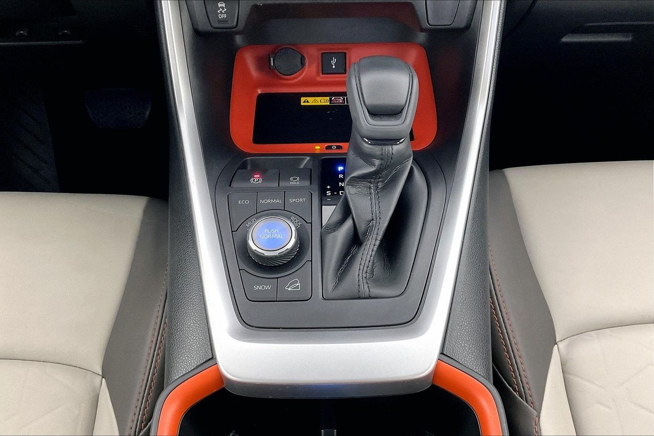 Chevrolet Captiva Premier | 1 year free warranty | 0 Down Payment