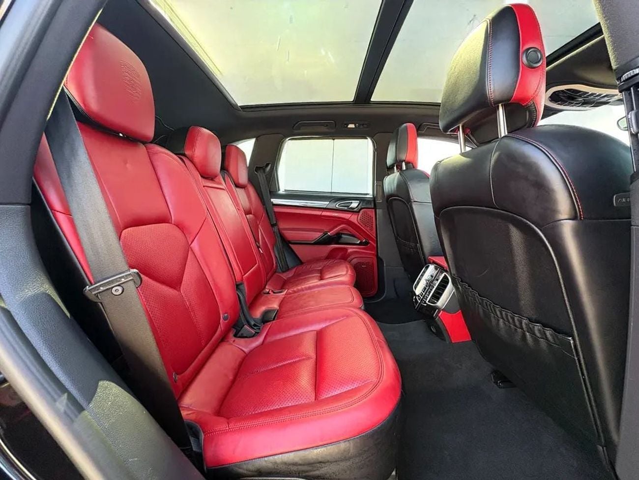 Porsche Cayenne !! EID SALE !! 1 YEAR FREE WARRANTY !!  AED 3,200 P.M | 0% DOWN PAYMENT | PORSCHE CAYENNE S 3.6L V6