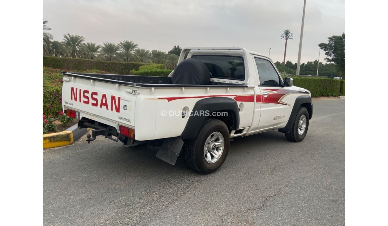 Nissan Patrol Pickup HT Safari