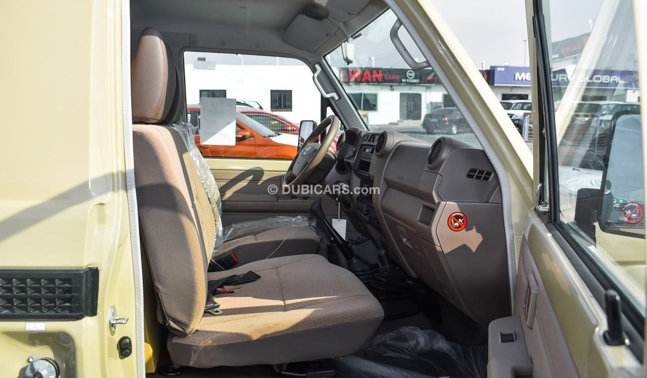Toyota Land Cruiser Pick Up LC79 Pickup 4.0L Petrol SC