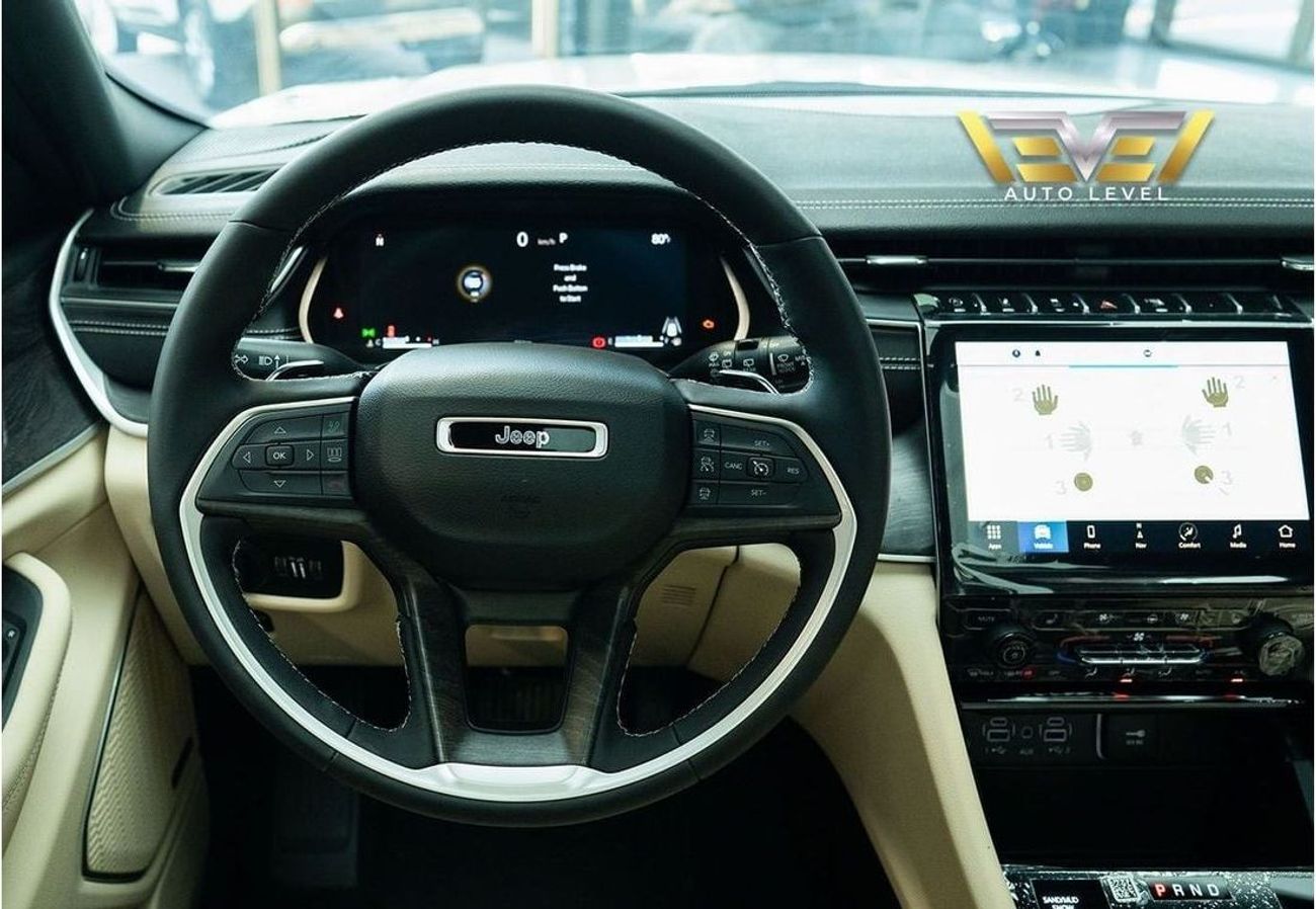 جيب جراند شيروكي L Limited 3.6L Jeep Grand Cherokee 2023 GCC 7 Seater - 7 Years Warranty + service contract