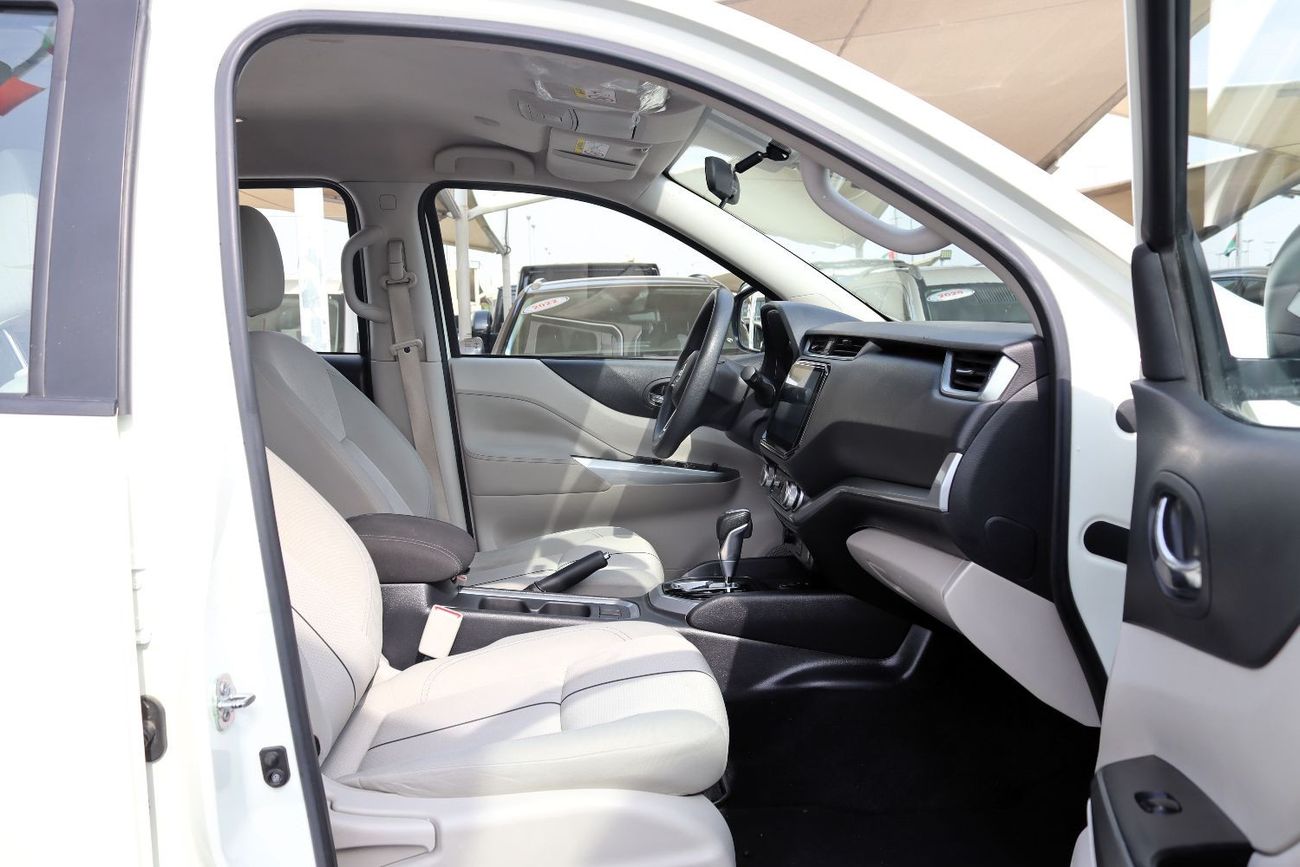 نيسان إكستيرا SE 2.5L RWD