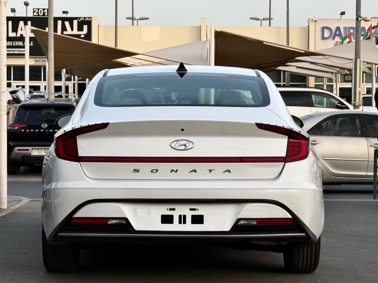Hyundai Sonata Base 2.5L