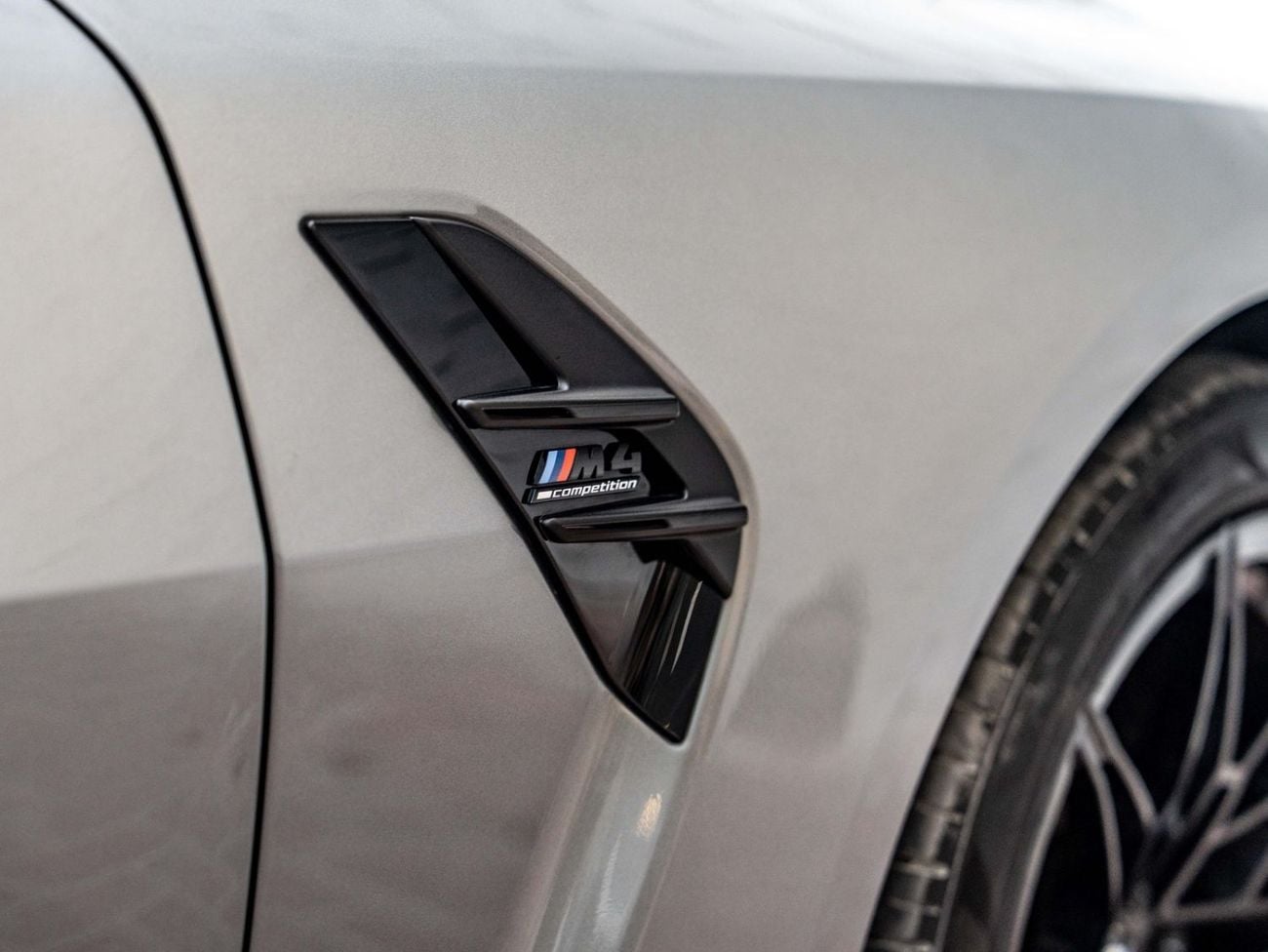 بي أم دبليو M4 CONVERTIBLE BMW 4 Series M4 Competition 2025 مواصفات خليجية