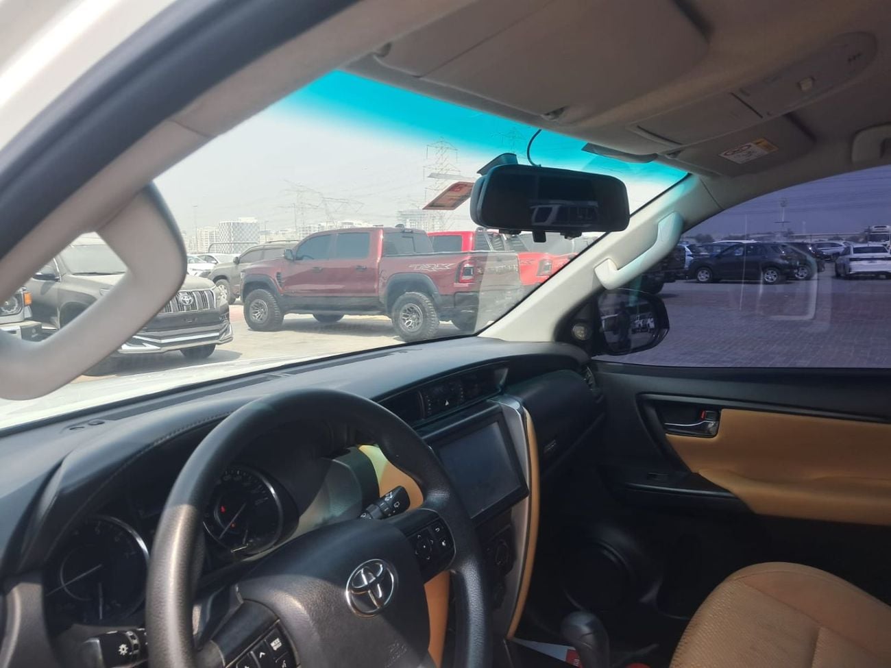 Toyota Fortuner EXR 2.7L v4 petrol Engine Colour White Transmission Automatic  7seats power steering power window contro