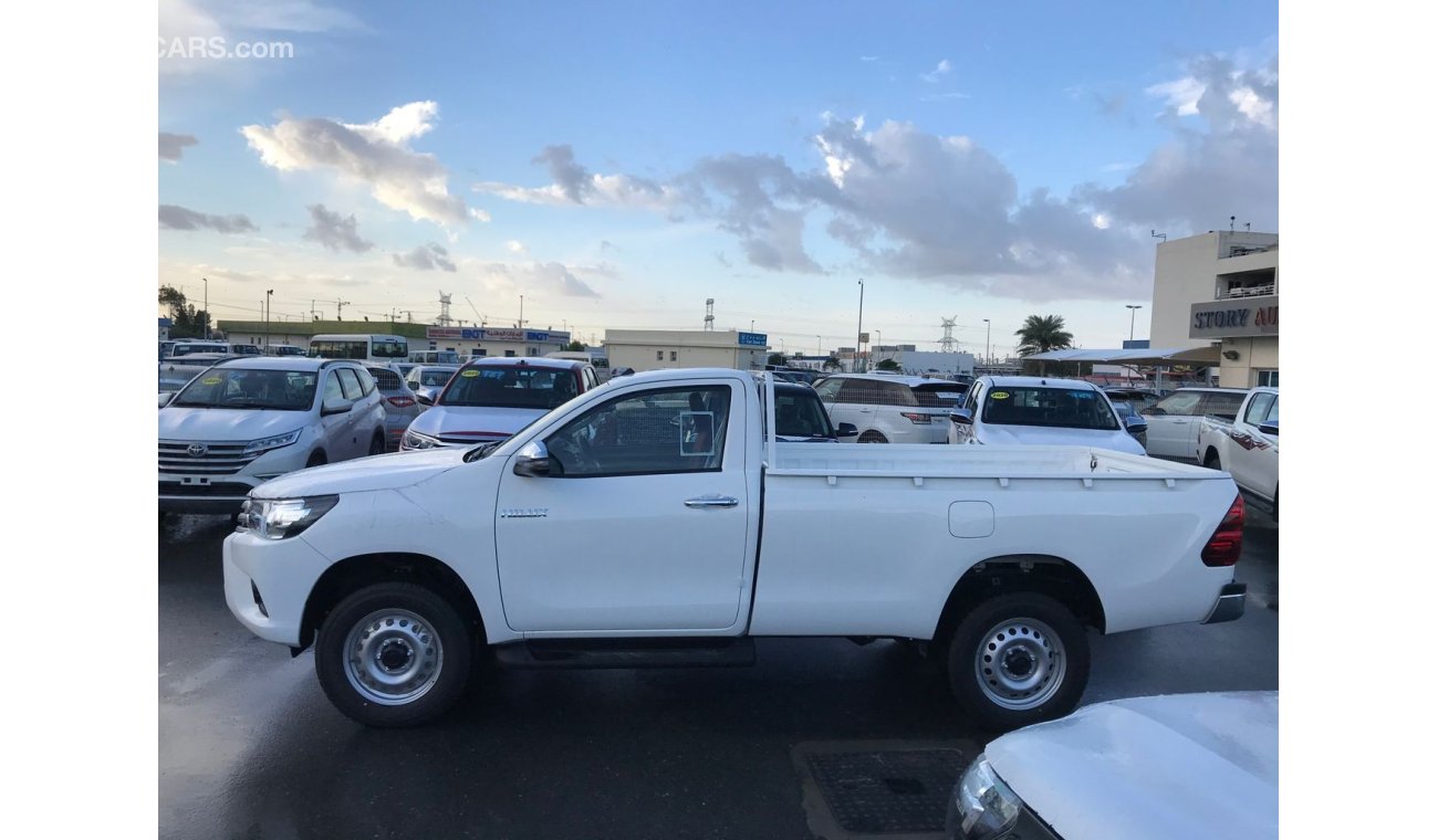 Toyota Hilux S/C 2.4L 4X4 POWER WINDOWS