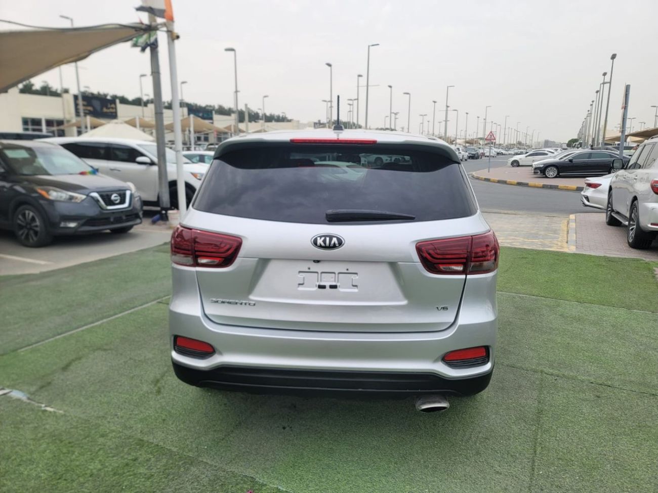 كيا سورينتو Mid Option 3.3L