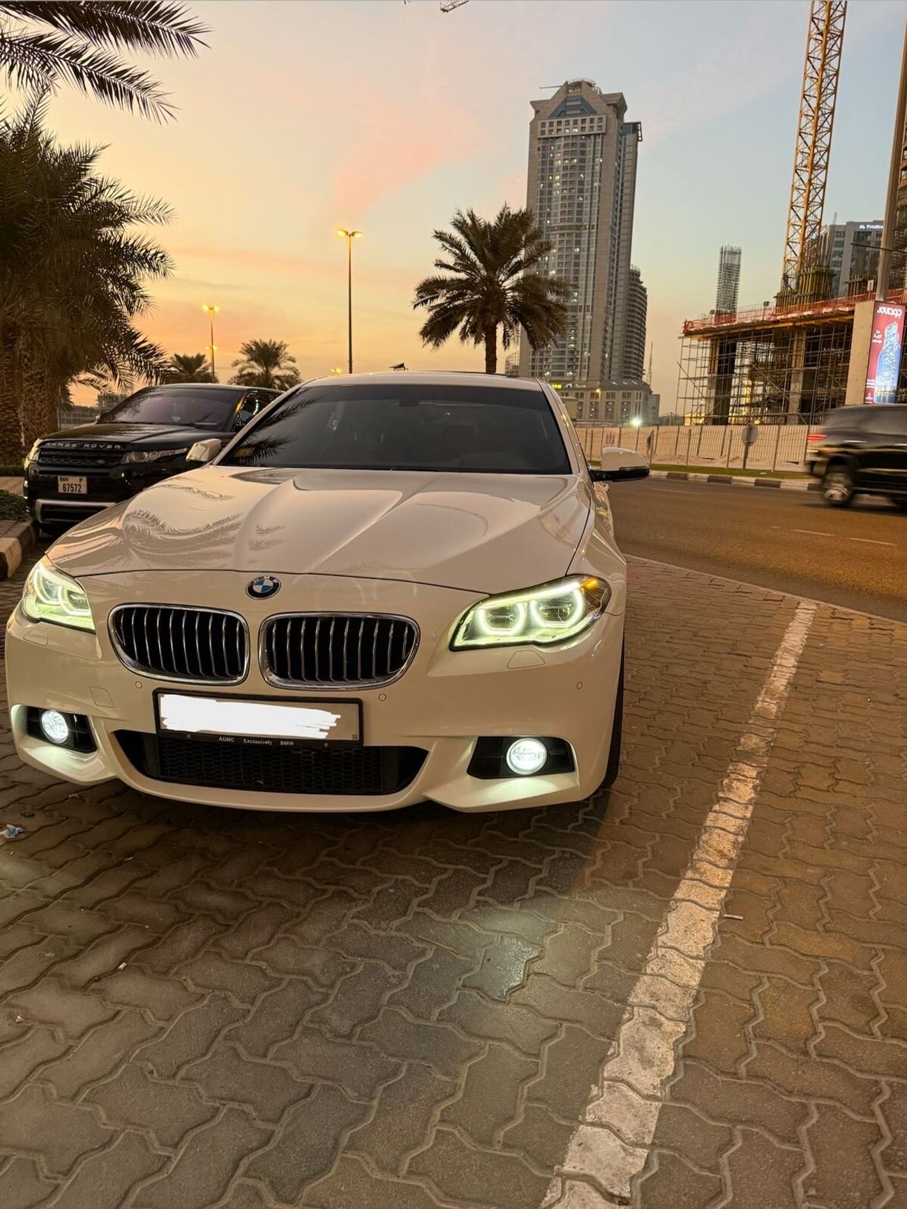 BMW 528i