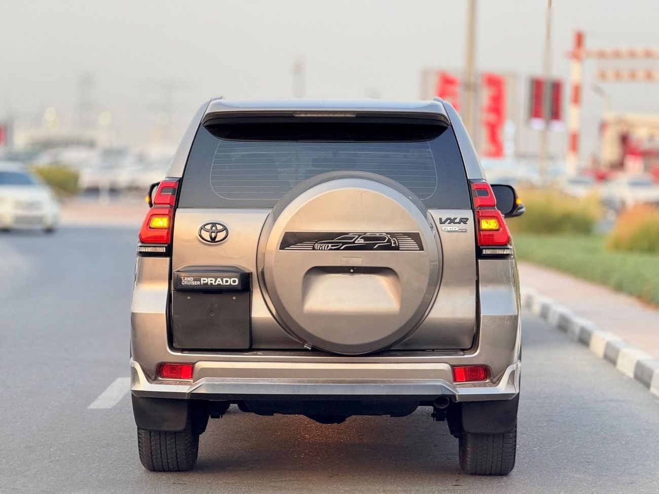 Toyota Prado VXR 2.7L 4WD petrol