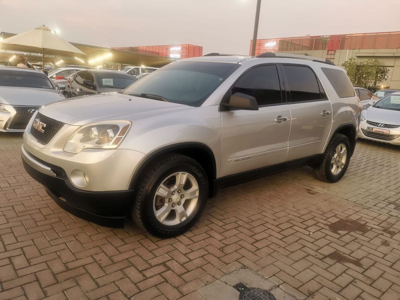 GMC Acadia In excellent condition and requires no expenses