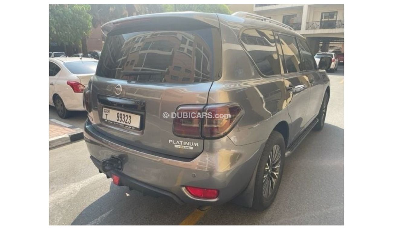 Nissan Patrol LE Platinum NISSAN PATROL PLATINUM LE 400HP 2015 GCC PLATINUM SINGLE OWNER IN MINT CONDITION