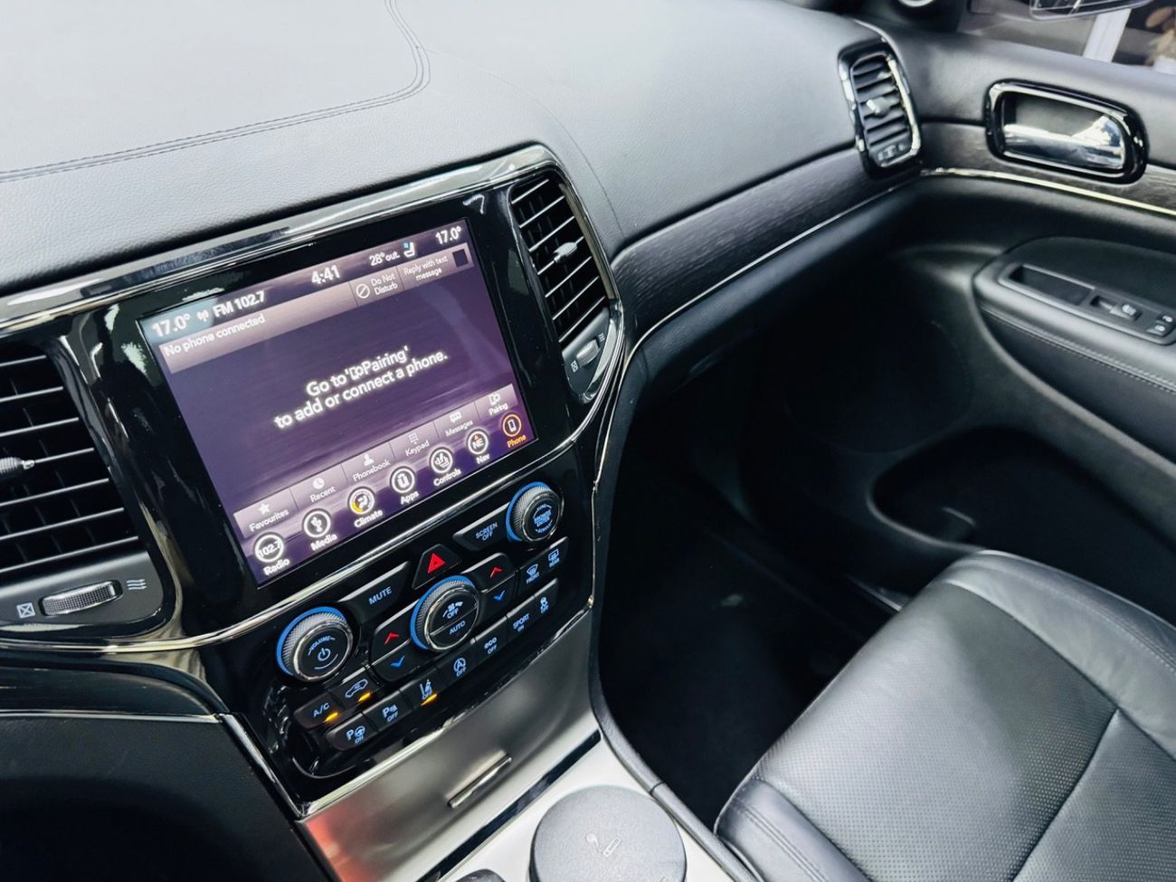 جيب جراند شيروكي Overland 3.6L