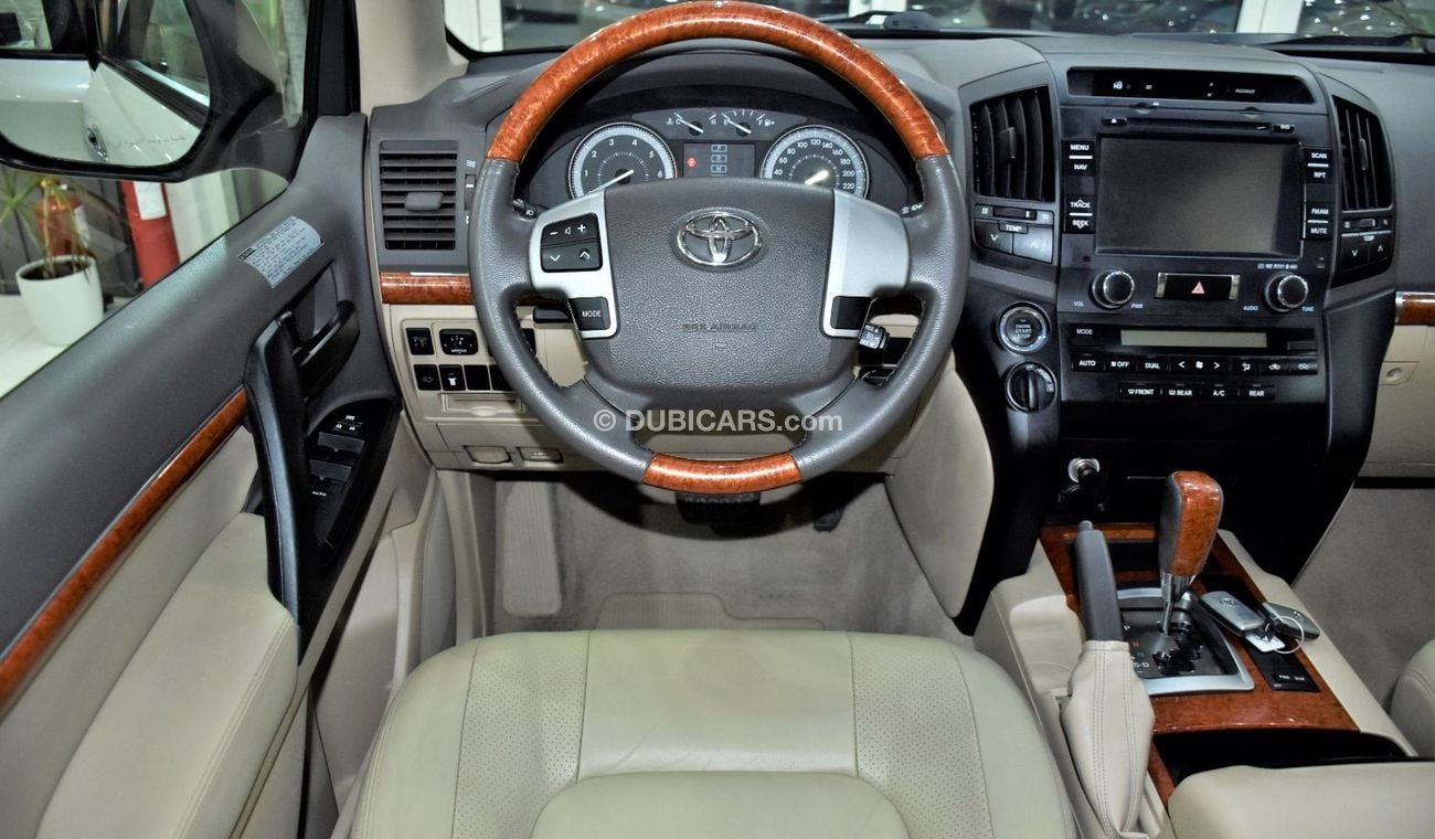 تويوتا لاند كروزر EXCELLENT DEAL for our Toyota Land Cruiser GXR ( 2013 Model ) in White Color GCC Specs
