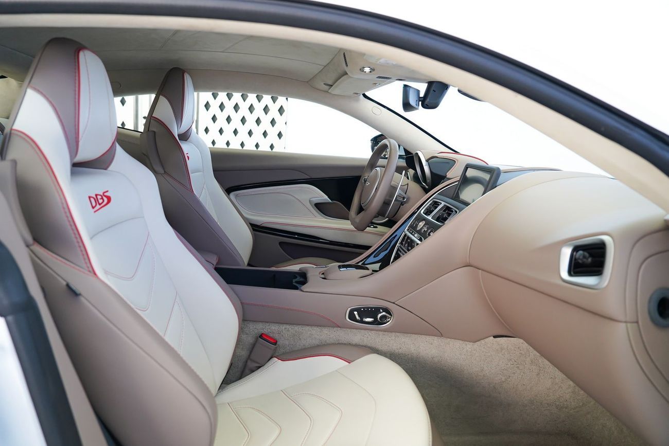 أستون مارتن DBS Superleggera 5.2L