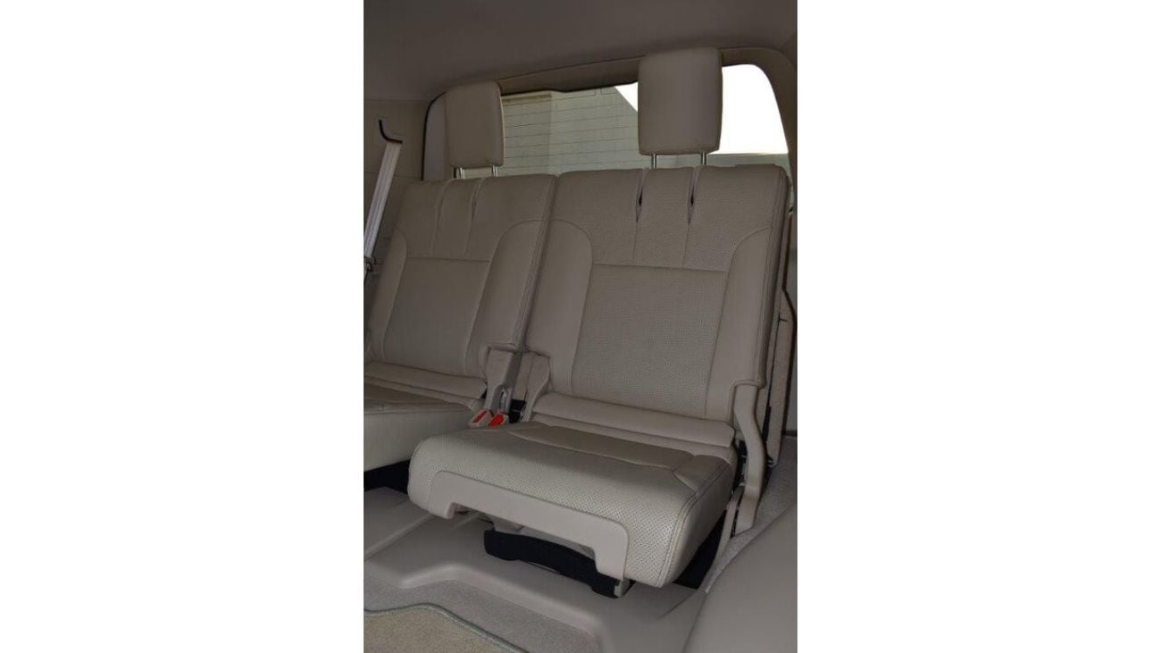 Toyota Land Cruiser 300 GXR Black Edition