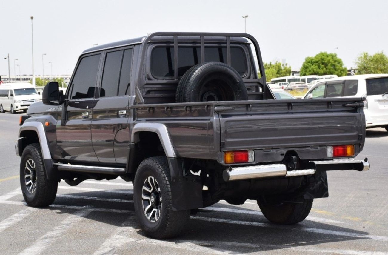 Toyota Land Cruiser Pick Up