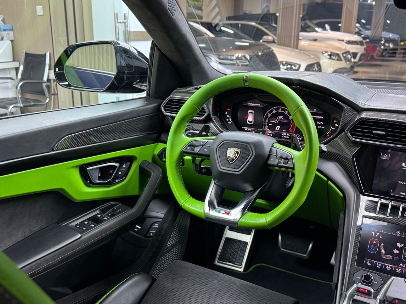 لامبورغيني اوروس S 4.0T V8