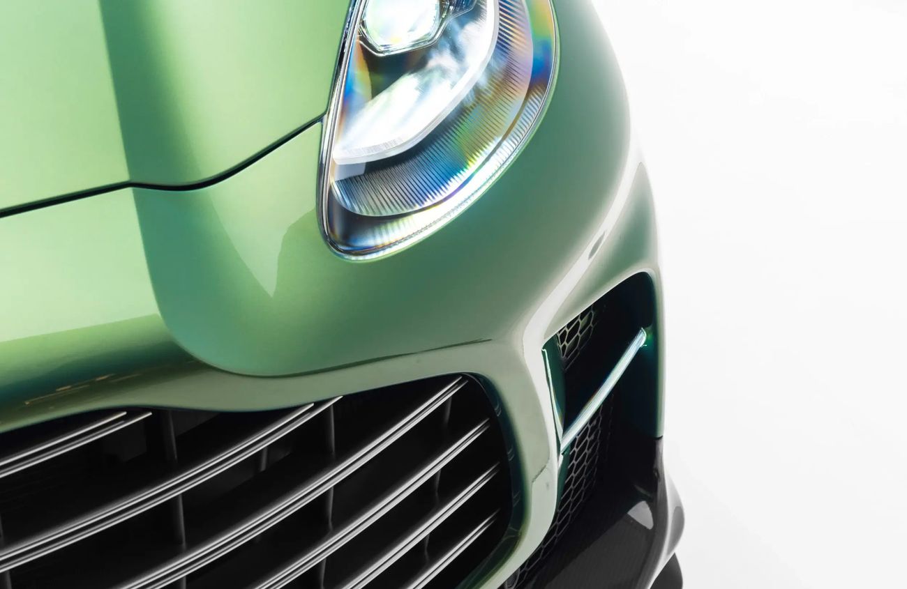 Aston Martin DB 4.0L V8 Twin-Turbocharged Engine