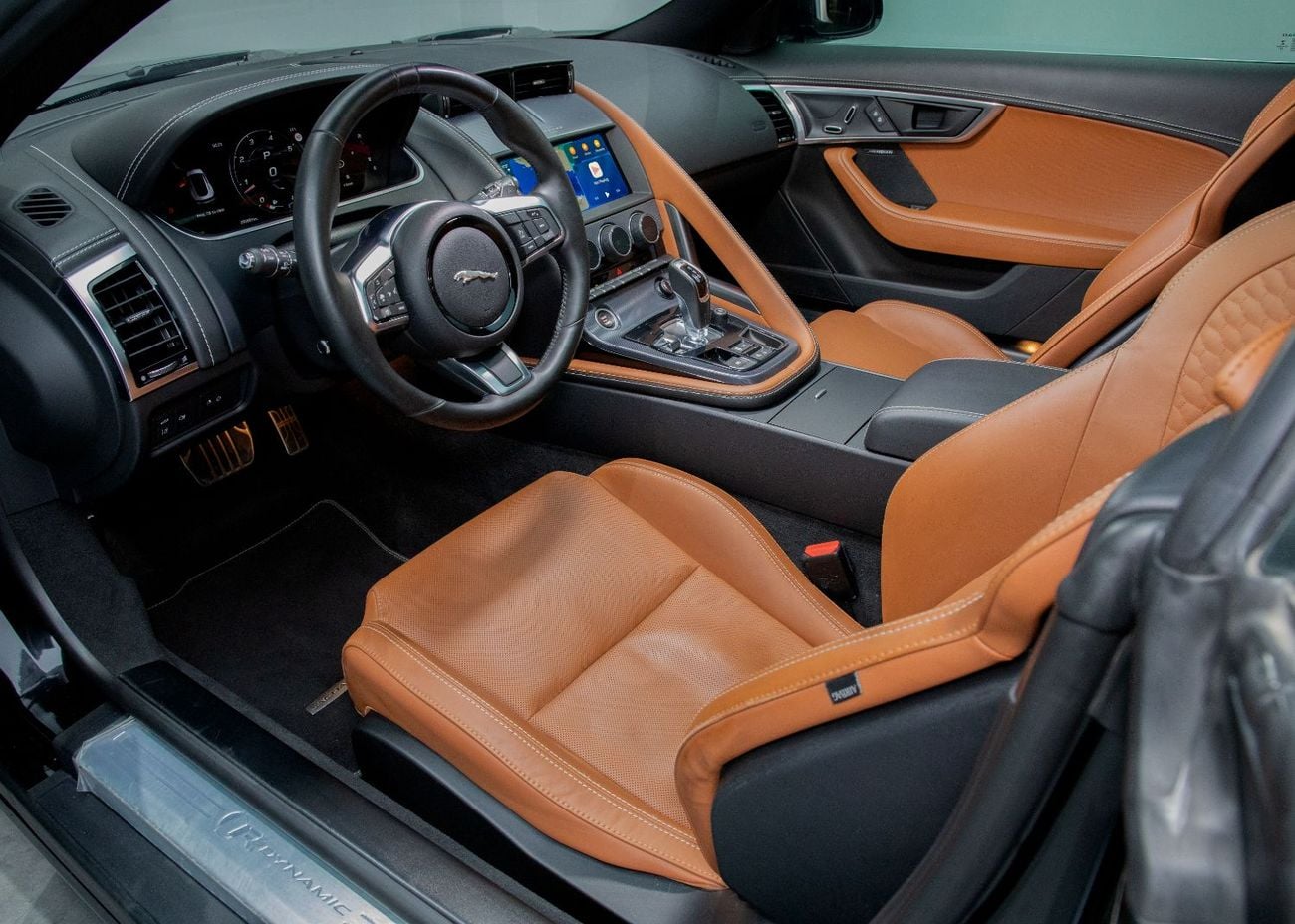 جاكوار F Type R-Dynamic 3.0L (300 HP)
