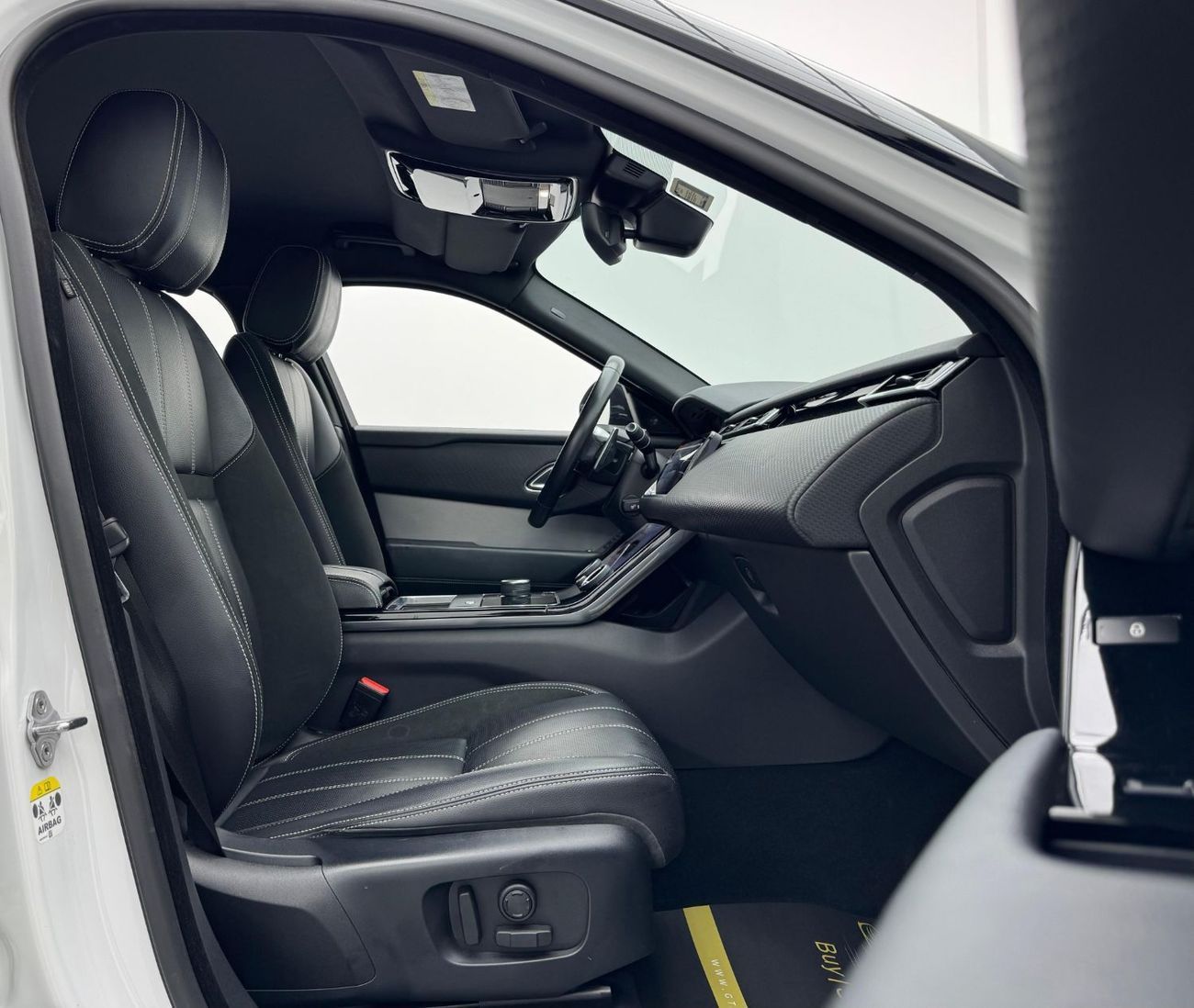 Land Rover Range Rover Velar P250 R-Dynamic S 2.0L 2020 Range Rover Velar R-Dynamic P250 S, 1 Year Warranty, Full Service