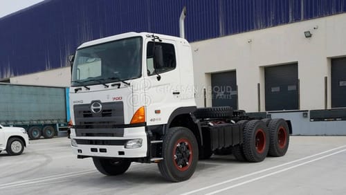 Hino 700 Hino SV Euro 3dg – 4045 100 Tons(GCM) Single Cab 6×4 TRACTOR HEAD MY21