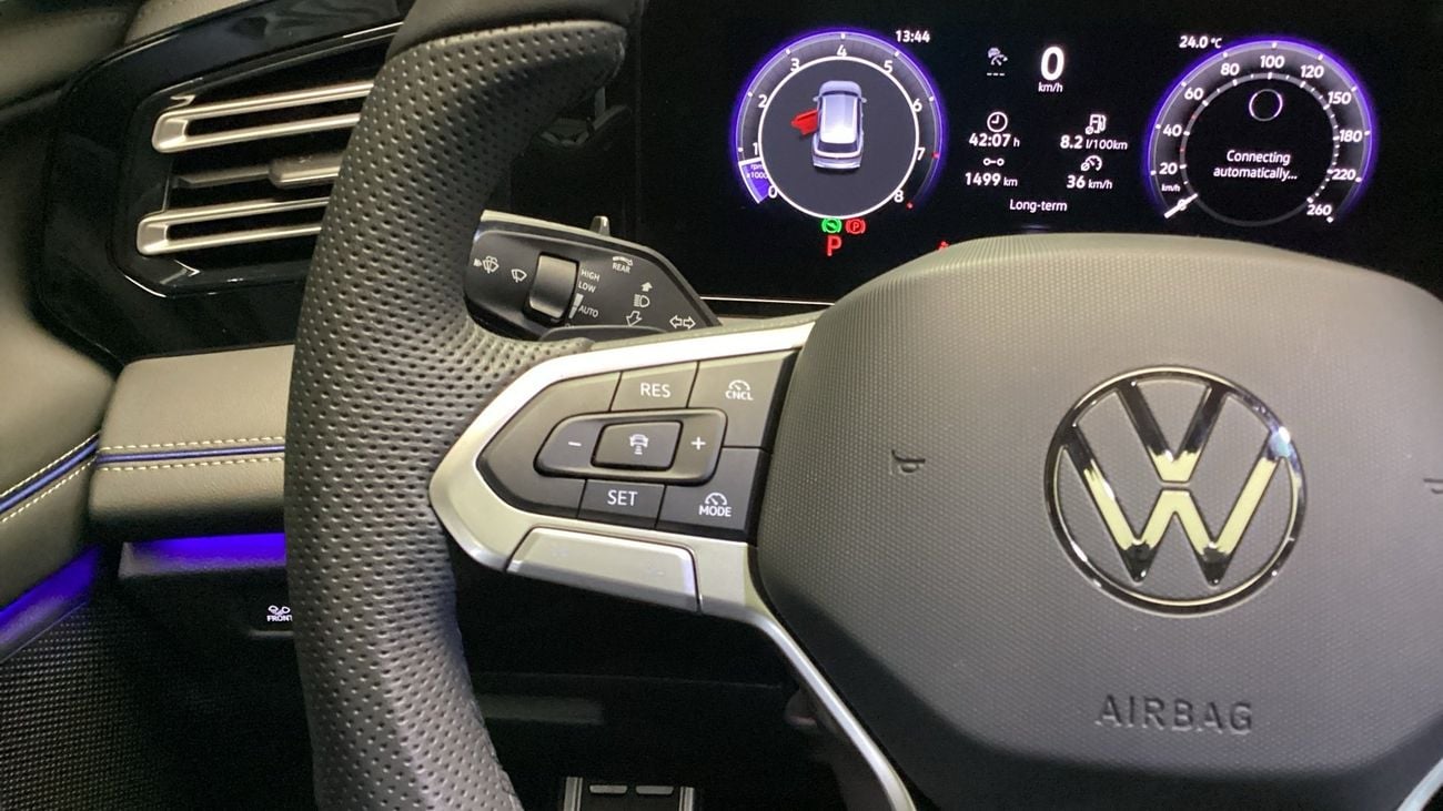 فولكس واجن تيجوان R-Line | شامل الضمان | 0 ﺪﻔﻋﺓ ﺃﻮﻟﻯ