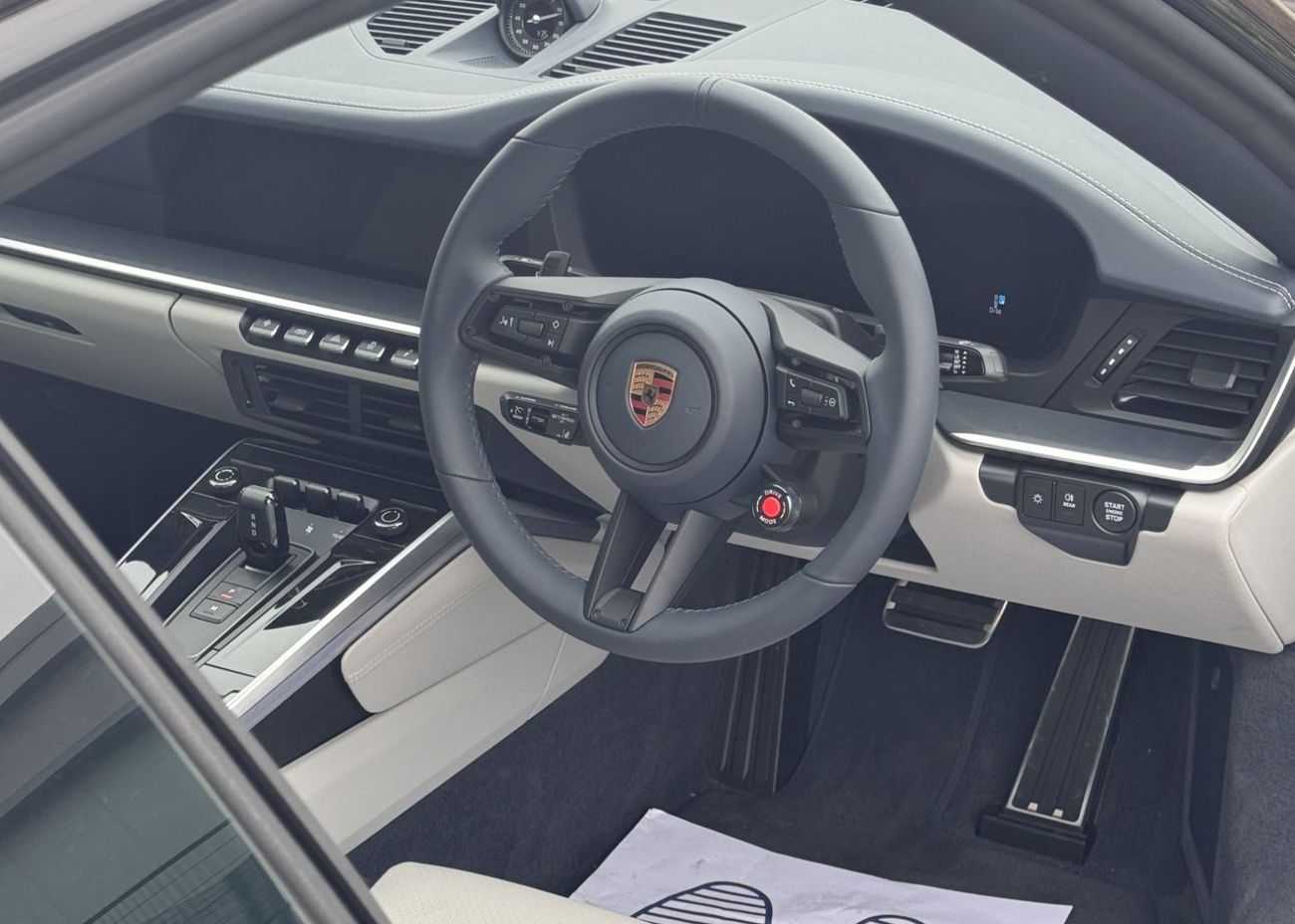 بورش 911 Carrera 3.0L (444 HP) Coupe RIGHT HAND DRIVE