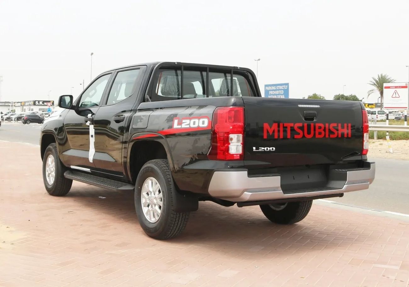 ميتسوبيشي L200 Triton GLX 4WD 2.4L Petrol MT High Line