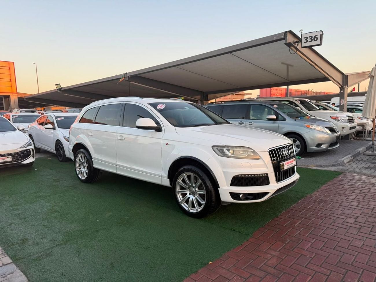 Audi Q7 panoramic sunroof, supercharged, first owner, two keys