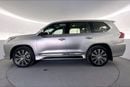 لكزس LX 570 Platinum | National Day Celebration | شامل الضمان | 0 ﺪﻔﻋﺓ ﺃﻮﻟﻯ