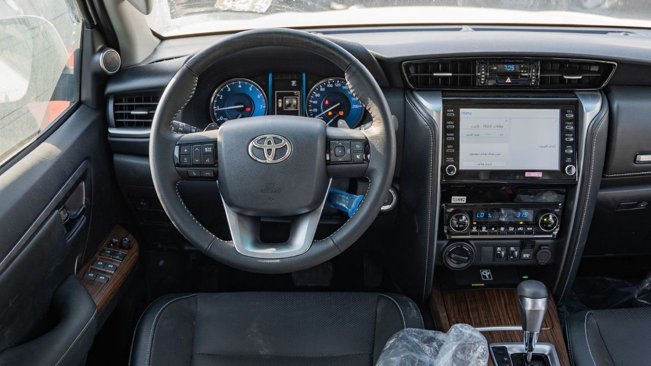 تويوتا فورتونر 2025 Toyota Fortuner Adventure SR5 V6 4.0L AT Petrol