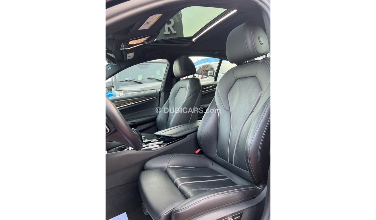 بي أم دبليو 530i لاكجري