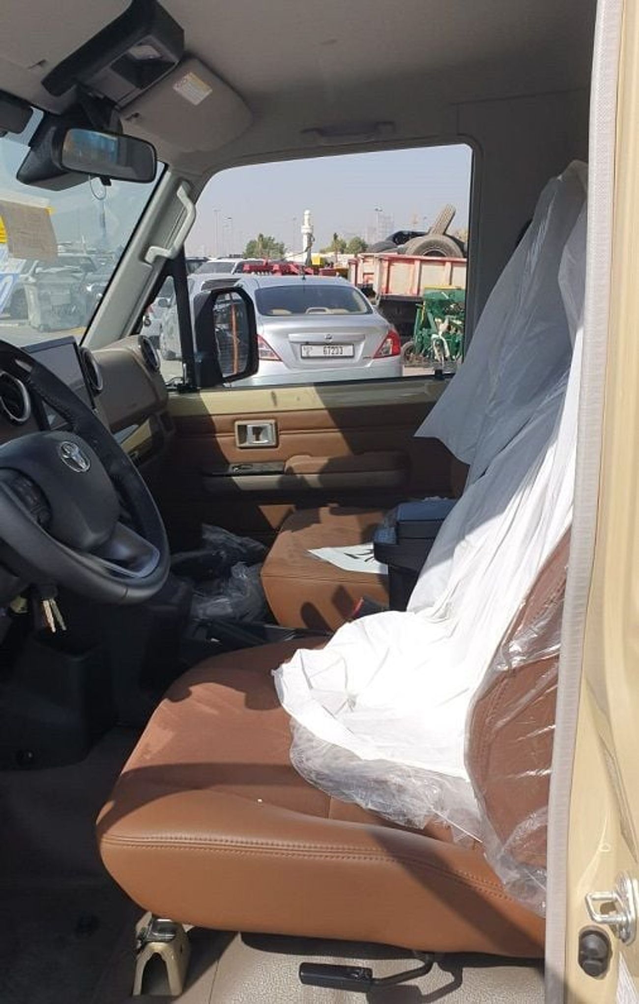 Toyota Land Cruiser Pick Up 4.0L 2D LX V6 4WD AT (PETROL)